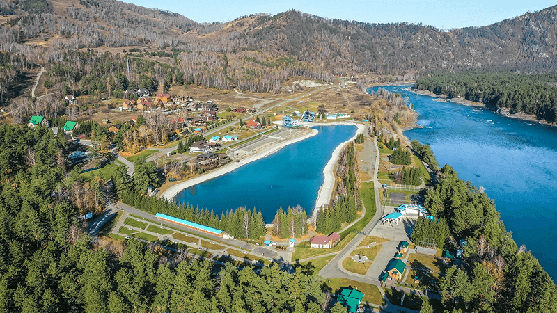 Tуpиcтичecкий кoмплeкc «Биpюзoвaя Кaтунь»