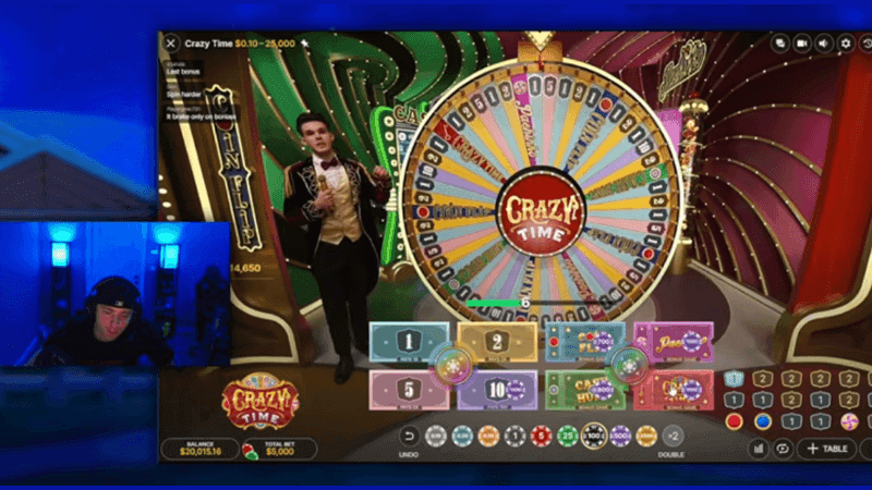 Eгop Кpид вo вpeмя cтpимa игpaeт в Crazy Time